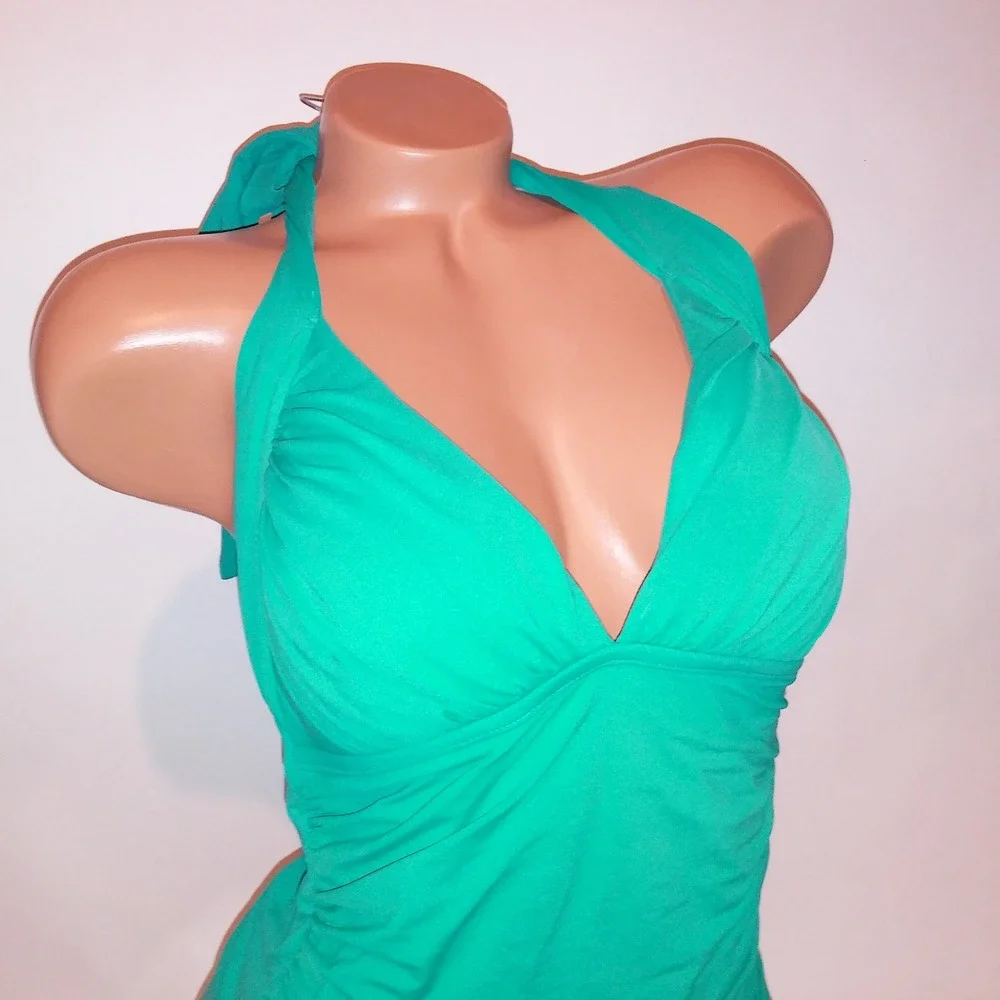 La Blanca Swim Tankini Top Size 8 Teal Halter Lightly Lined Wireless